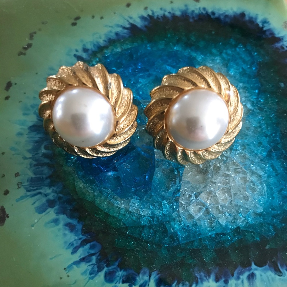 Vintage clip on earrings
